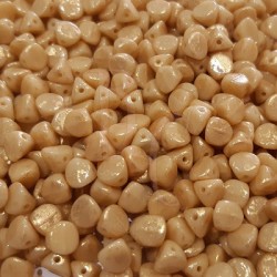 Ilos® par Puca® 5X5 mm Opaque Beige Splash 10 gr