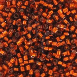 DB0601 - Dyed Siver Lined Dark Burnt Orange 50 gr