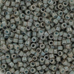 DB0652 - Dyed Opaque Gray 50 gr