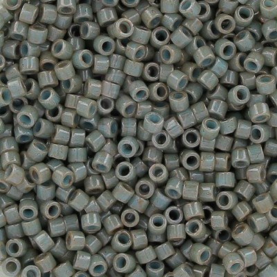 DB0652 - Dyed Opaque Gray 50 gr