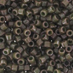 DB0657 - Dyed Opaque Olive Drab 50 gr