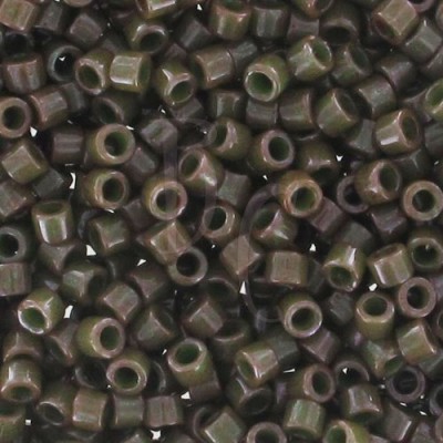 DB0657 - Dyed Opaque Olive Drab 50 gr
