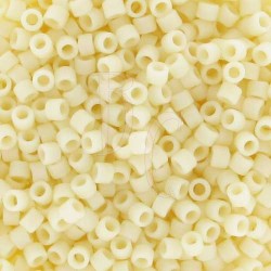 DB0762 - Mat Opaque Dark Cream 50 gr