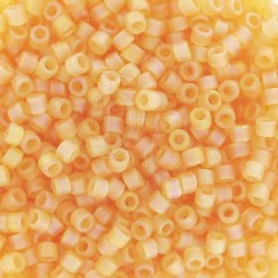 DB0852 - Mat Transparent Light Topaz AB 50 gr