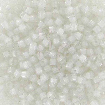 DB0066 - White Lined Crystal AB - 50 gr