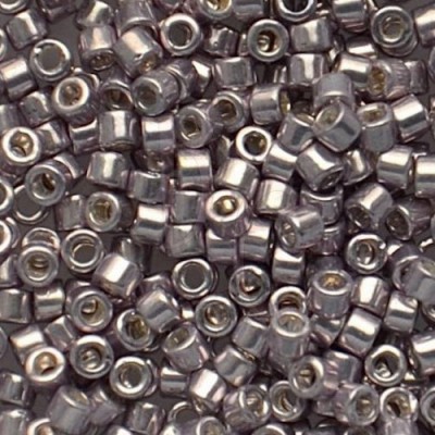 DB0429 - Galvanized Pale Lavender Dyed 50 gr