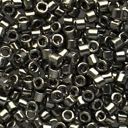 DB0452 - Galvanized Khaki Dyed 50 gr