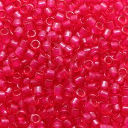 DB0775 - Dyed Transp Fuchsia Semi Matted 5 gr