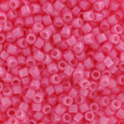 DB1371 - Dyed Opaque Carnation Pink 5 gr