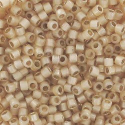 DB1458 - Silver Lined Light Honey Opal 50 gr