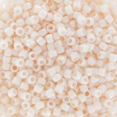 DB1500 - Opaque Bisque White AB 50 gr