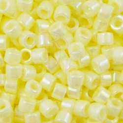DB1501 - Opaque Pale Yellow AB 50 gr