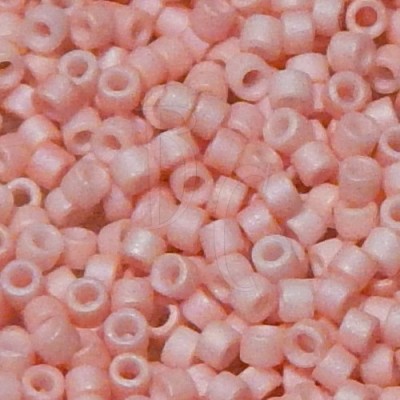 DB1523 - Opaque Light Peach AB 50 gr