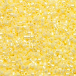 DB1531 - Opaque Pale Yellow Ceylon 50 gr