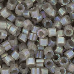 DB1877 - Silk Inside Dyed Pewter AB 50 gr