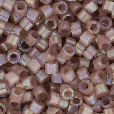 DB1879 - Silk Inside Dyed Beige AB 50 gr